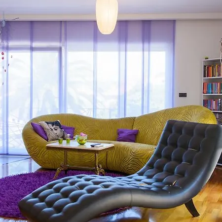 Domus