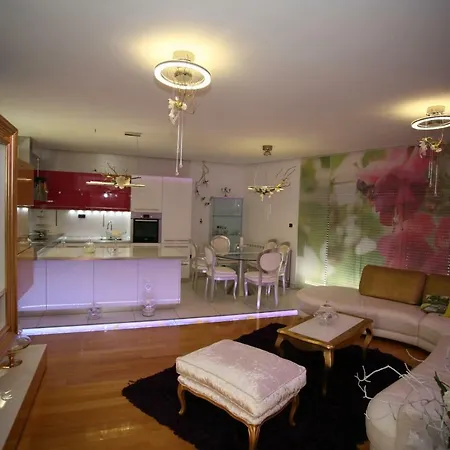 Domus * טרוגיר